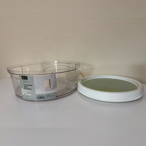 2 lazy Susan Clear and blue with White Lid turntable